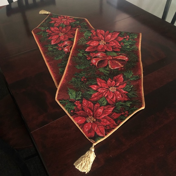 Violet Linen Christmas Tapestry Table Runner - Picture 2 of 6